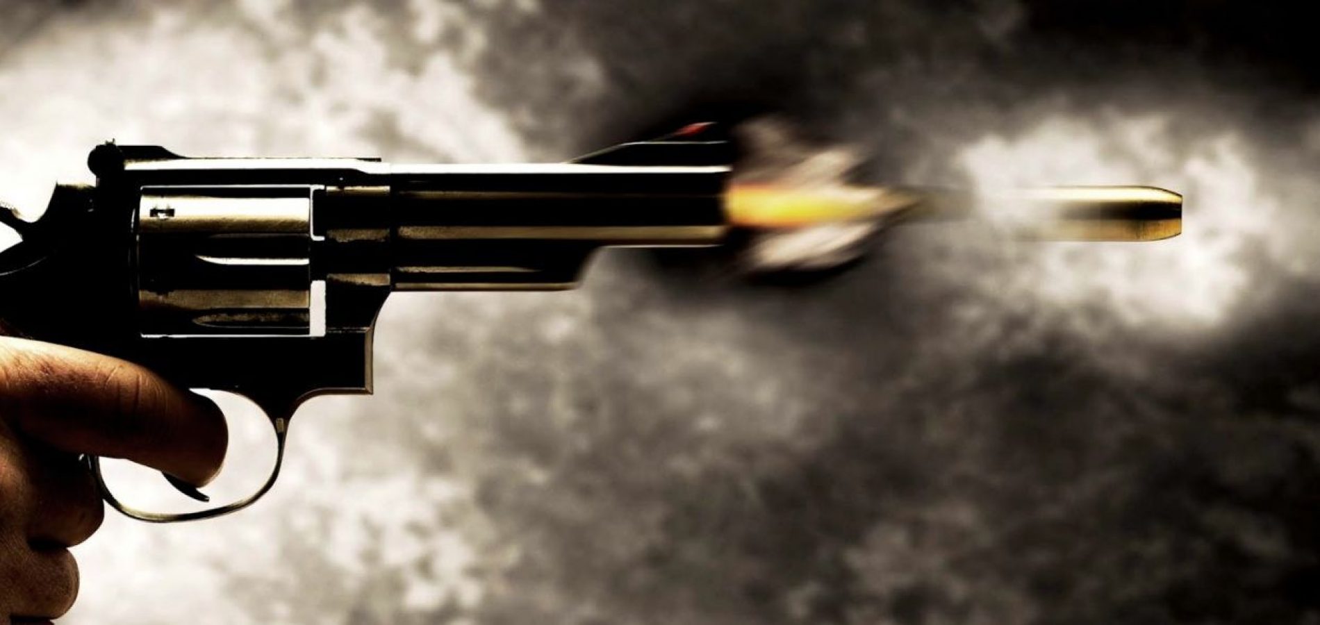 tiro-arma-revolver-1900x900_c